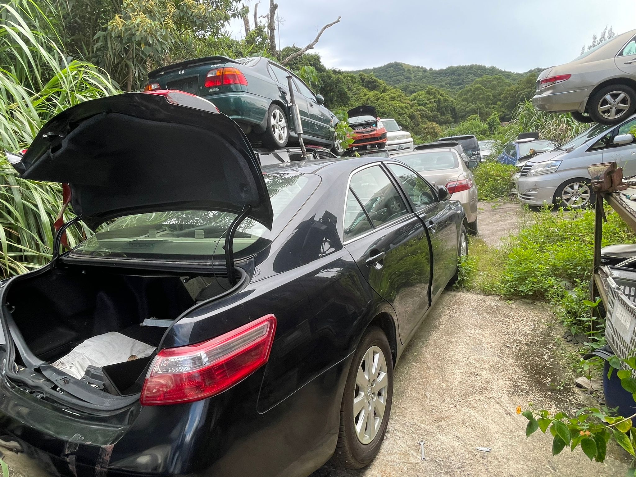 駿峰汽車回收中心劏車及收車實際案例現場